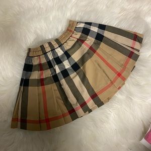 Burberry skirt